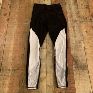Athleta womens workout athletic leggings with mesh in black white and gray -XS